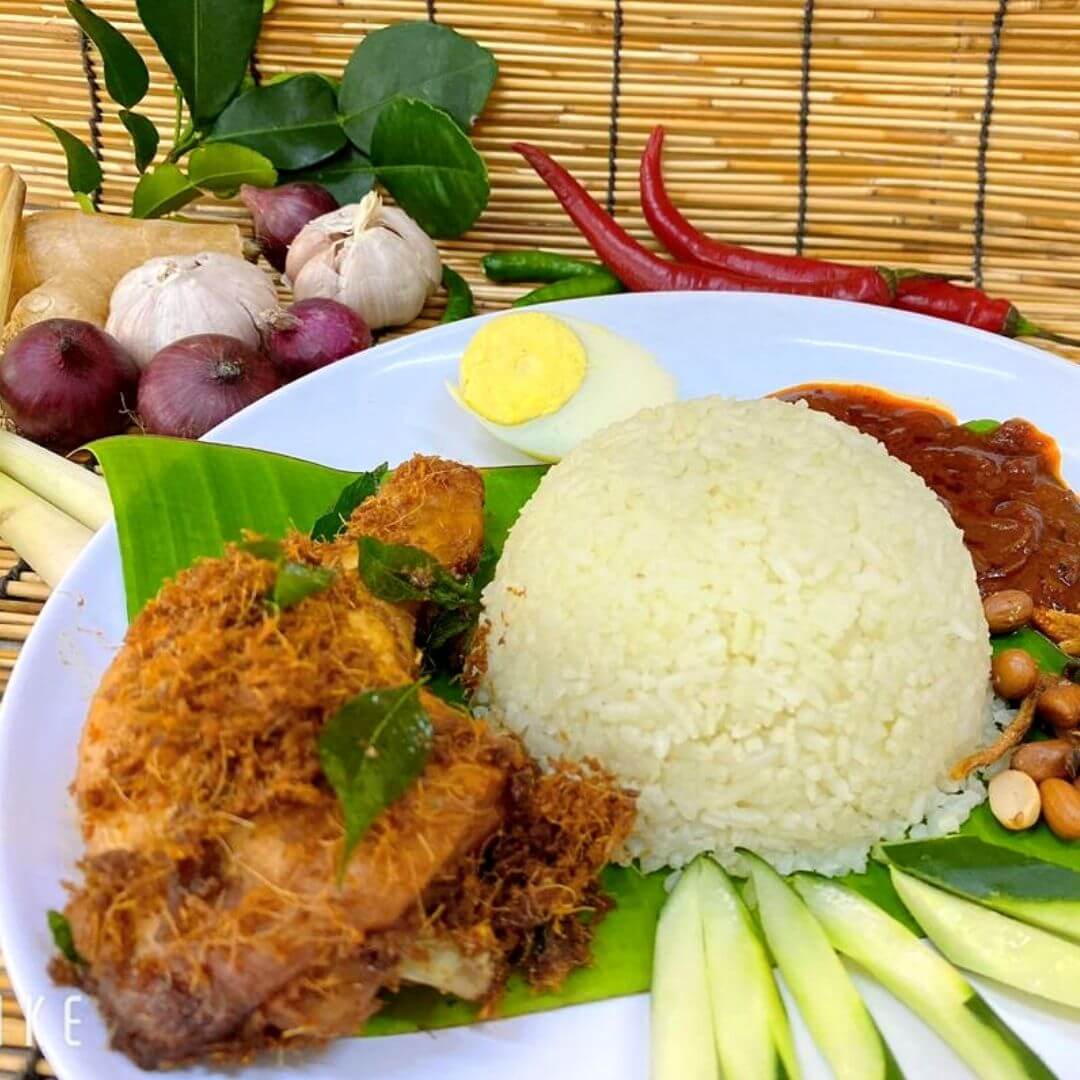 Signature Nasi Lemak Ayam Rempah — Hometaste