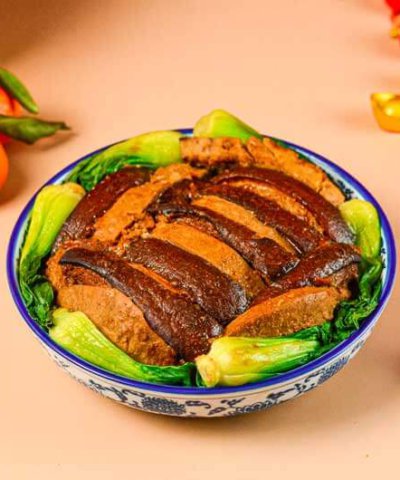 Yam-Stewed-with-Pork-Belly