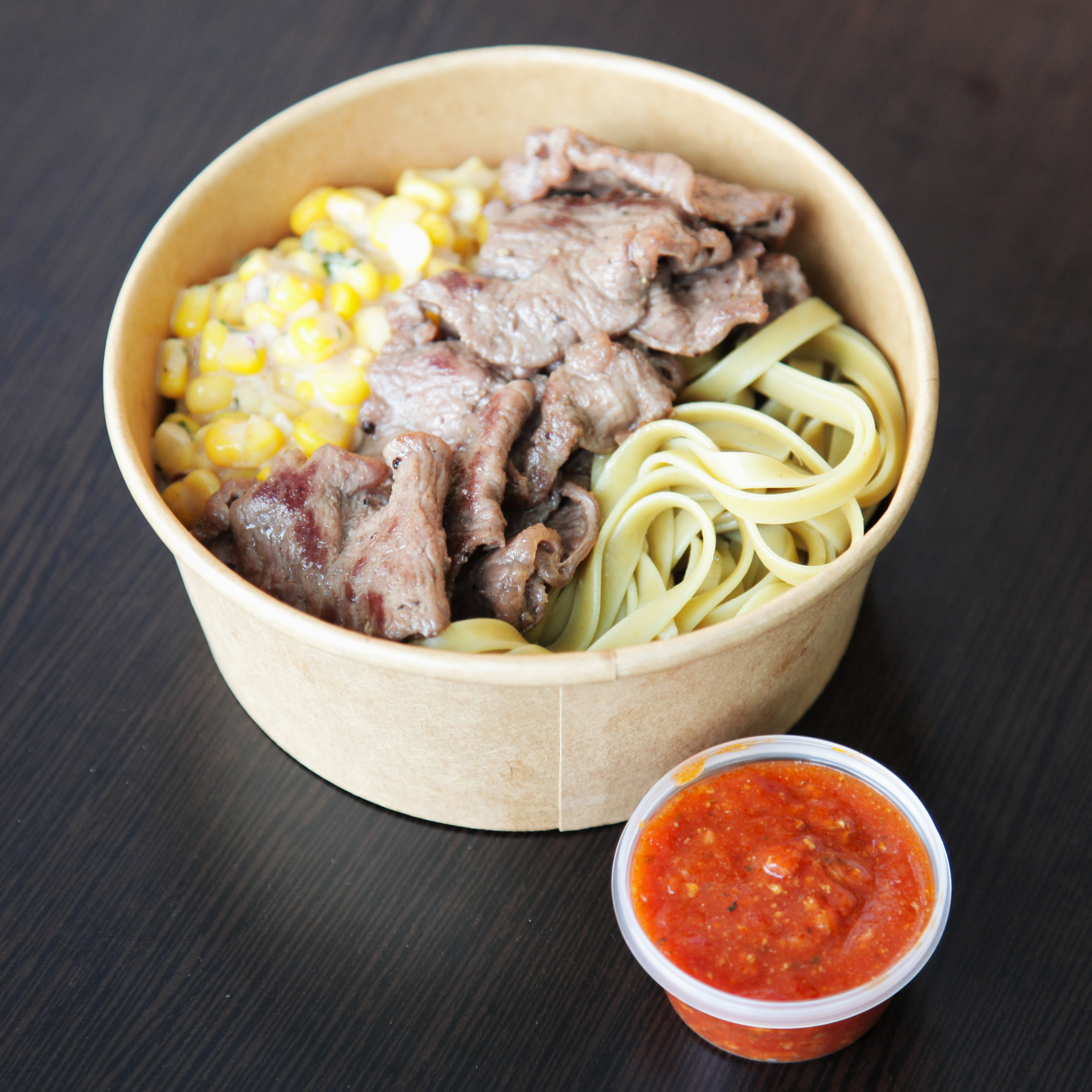 sous vide chicken bowl’s with pasta & vege of the day (plain) (copy)