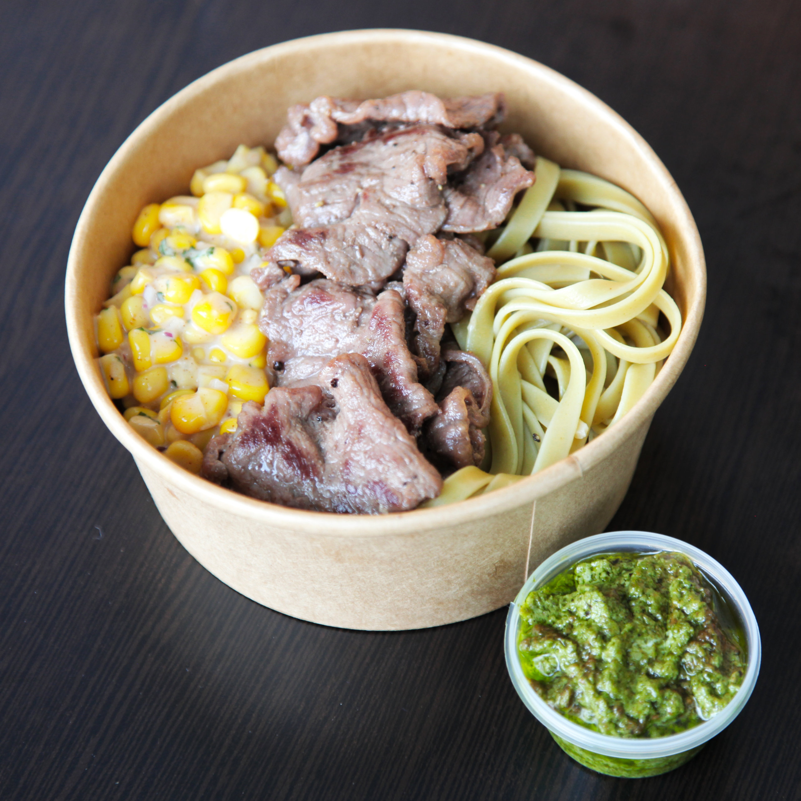 sous vide chicken bowl’s with pasta & vege of the day (plain) (copy)