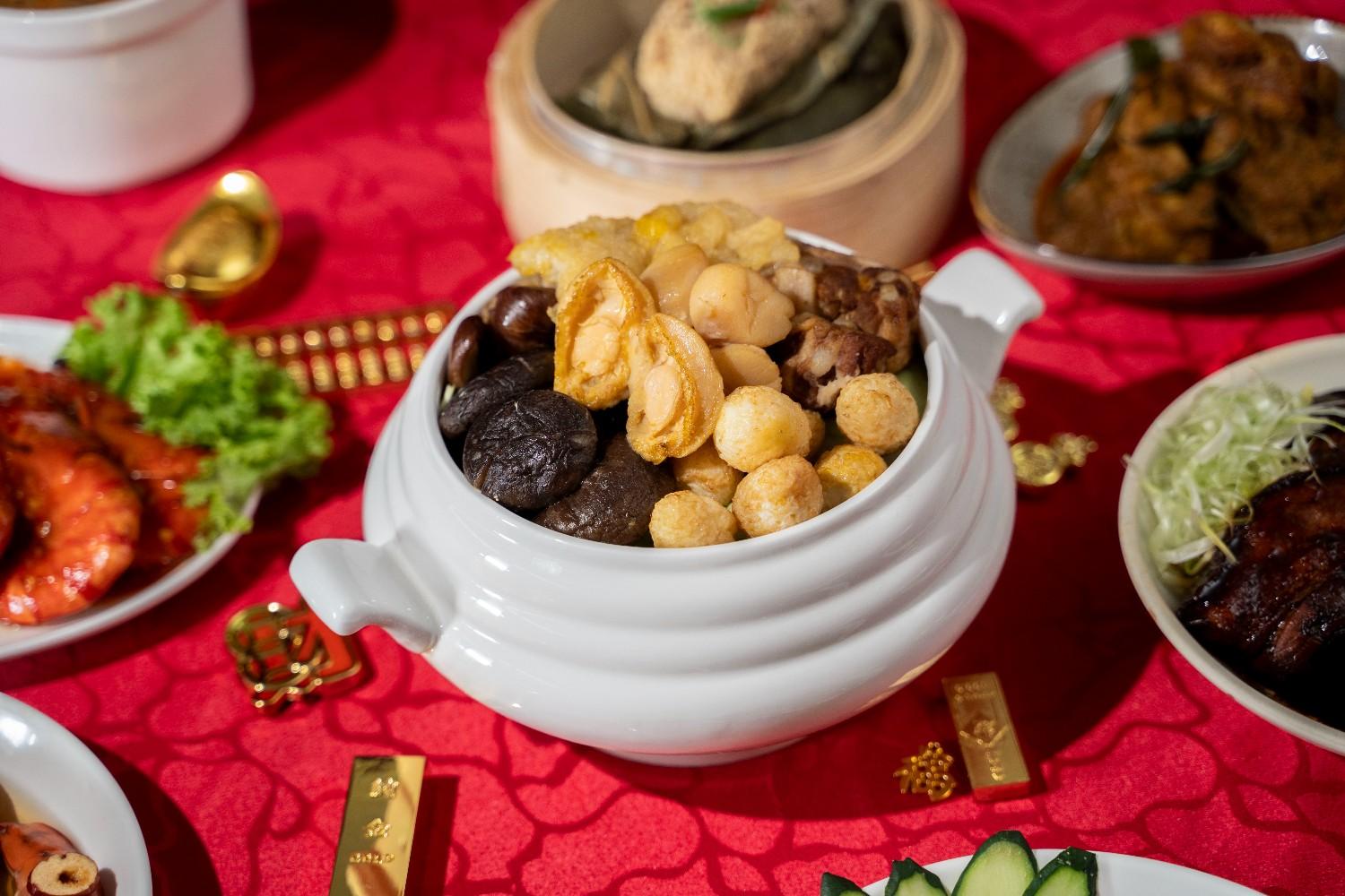 琥珍古香盐焗鸡 amber essence salt baked chicken (copy)